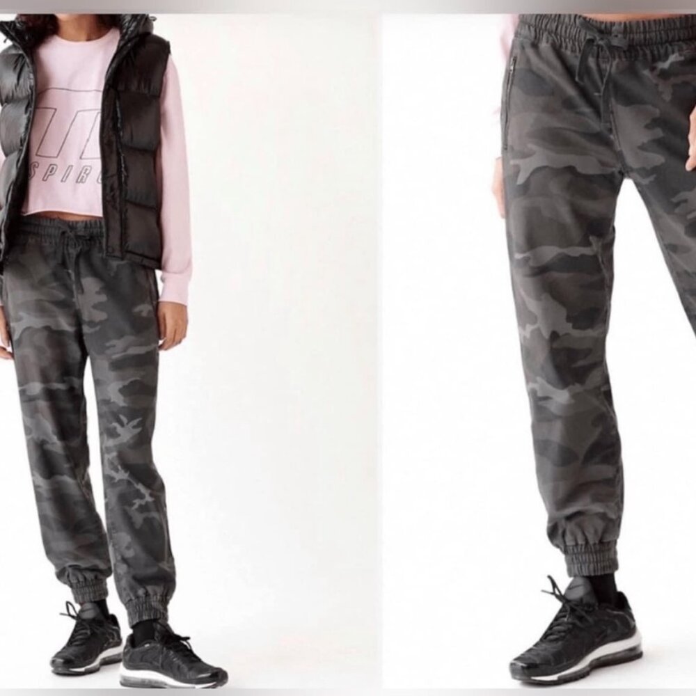 Aritzia TNA Alix High-Waisted Elastic-Cuff Army Green brown Camo Joggers